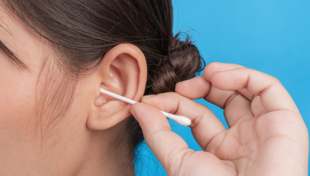 Rửa tai, làm thuốc tai cho các trường hợp viêm tai ngoài, chảy mủ tai,...